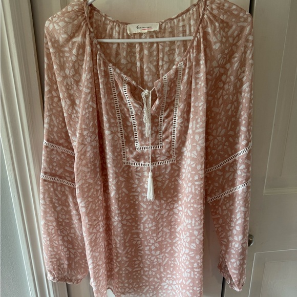 Vince Camuto Tops - Vince by Vince Camuto Women's Pink Boho Top
